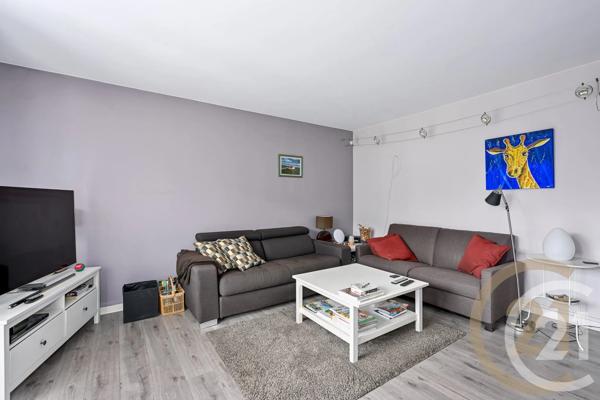 Appartement F4 à vendre  4 pièces - 73,60 m 2   YERRES  - 91