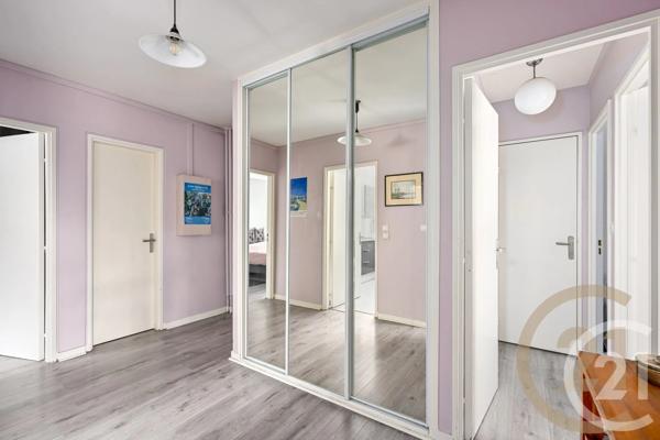 Appartement F4 à vendre  4 pièces - 73,60 m 2   YERRES  - 91