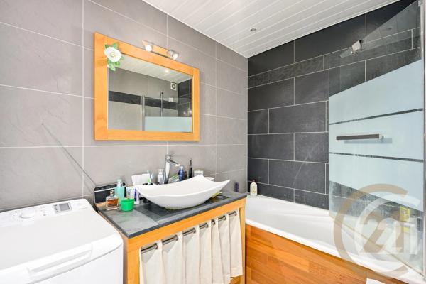 Appartement F4 à vendre  4 pièces - 73,60 m 2   YERRES  - 91