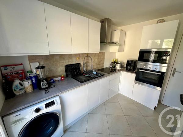 Maison à vendre  5 pièces - 92,29 m 2   EVRY  - 91