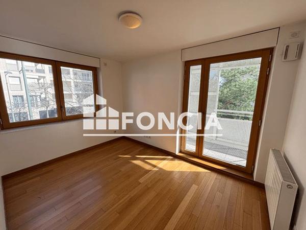 Location Appartement 3 pièces 80 m² - 75 AVENUE LAPLACE Arcueil 94110