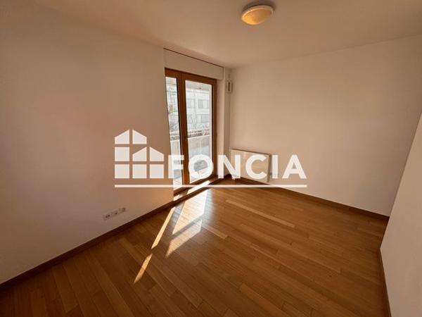 Location Appartement 3 pièces 80 m² - 75 AVENUE LAPLACE Arcueil 94110