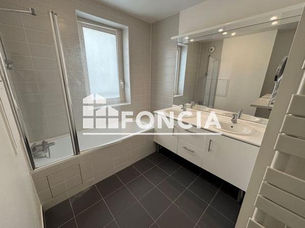 Location Appartement 3 pièces 80 m² - 75 AVENUE LAPLACE Arcueil 94110