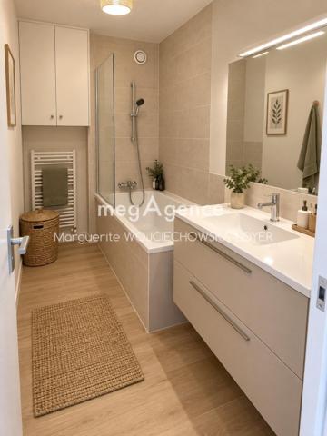 Appartement à ALENCON, 61000 - 2 pièces 60m²
