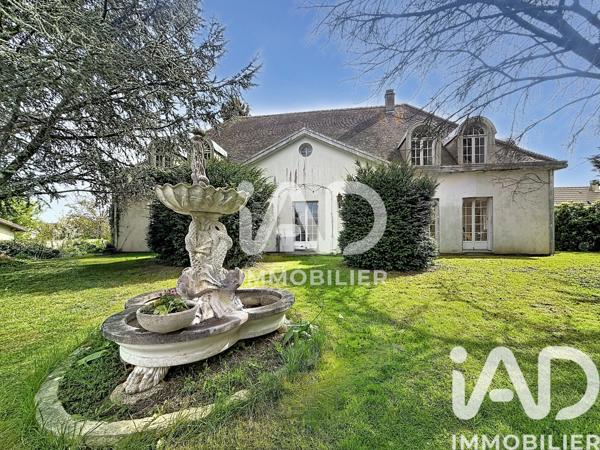 Maison à vendre 12 pièces 368 m² Roissy-en-Brie