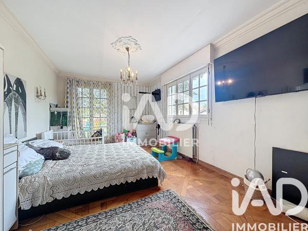 Maison à vendre 12 pièces 368 m² Roissy-en-Brie