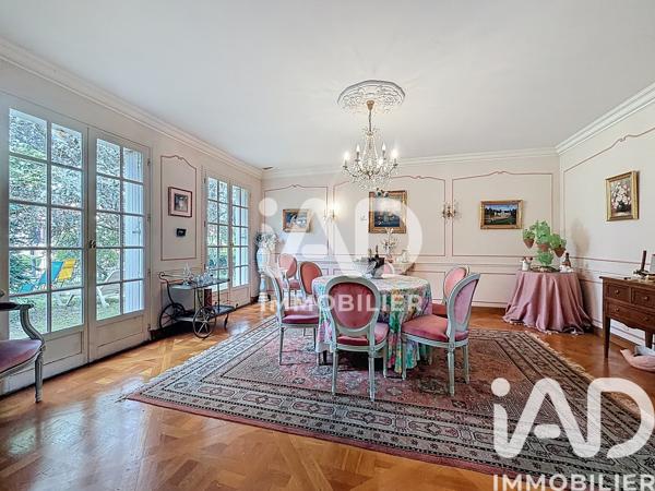 Maison à vendre 12 pièces 368 m² Roissy-en-Brie