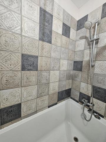 Ensemble de 2 Logements Idéal pour nouveau projet.