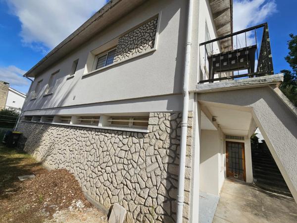 Ensemble de 2 Logements Idéal pour nouveau projet.