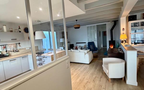 Maison à vendre    4 pièces •  Port-des-Barques