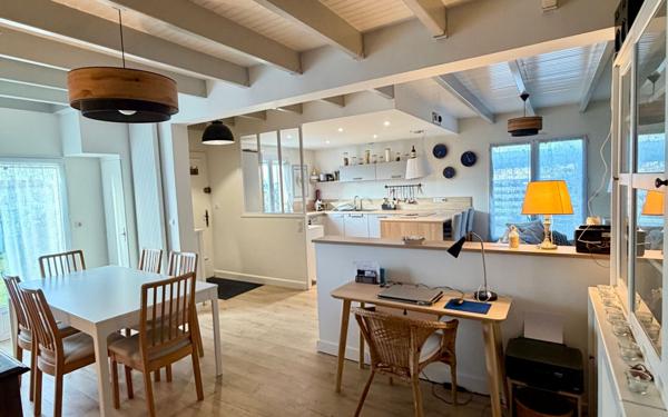 Maison à vendre    4 pièces •  Port-des-Barques