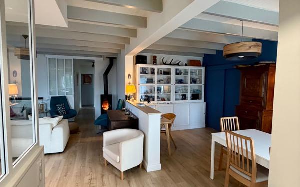 Maison à vendre    4 pièces •  Port-des-Barques