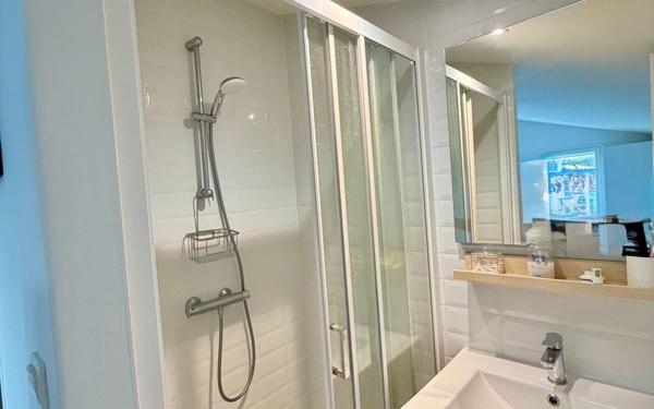 Maison à vendre    4 pièces •  Port-des-Barques