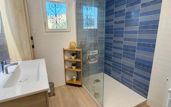 Maison à vendre    4 pièces •  Port-des-Barques