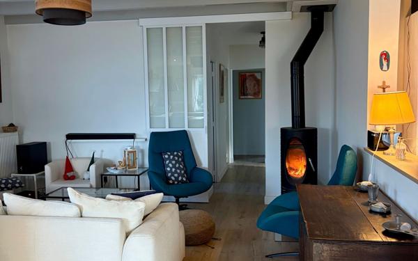 Maison à vendre    4 pièces •  Port-des-Barques