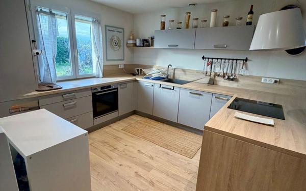 Maison à vendre    4 pièces •  Port-des-Barques