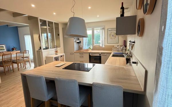 Maison à vendre    4 pièces •  Port-des-Barques