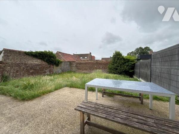 HAZEBROUCK - MAISON VENDUE LOUÉE - INVESTISSEMENT LOCATIF

Située dans une copropriété calme ...