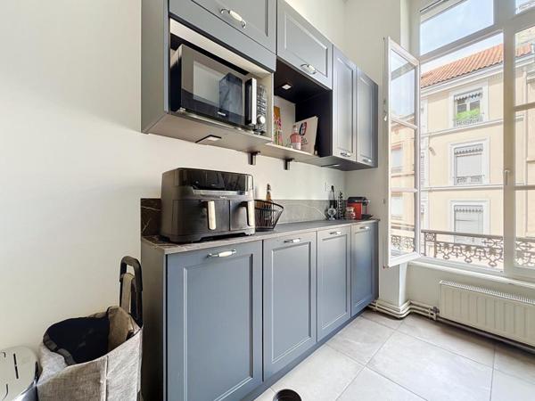 T3 – MEUBLE – 79.27 m² – 69006 LYON