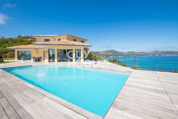 MAISON À VENDRE DE 8 PIÈCES DE 206,00 M²