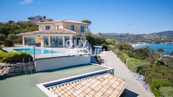 MAISON À VENDRE DE 8 PIÈCES DE 206,00 M²