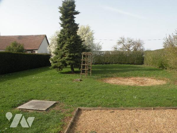 MAISON A LA FERTE VILLENEUIL