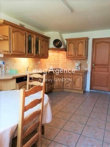 Maison à Évry, 89140 - 5 pièces 236m²