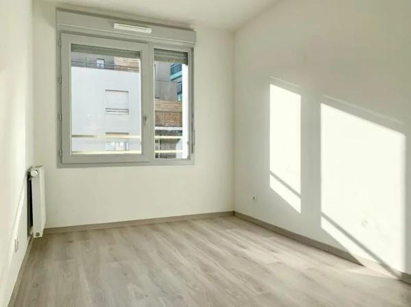 Appartement à louer 3 pièces 61.83m² Vaulx-en-Velin (69120)