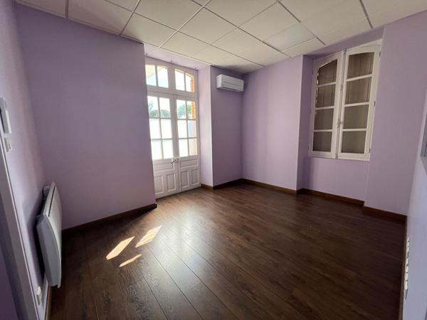 LOCAL PROFESSIONNEL DE 140M²