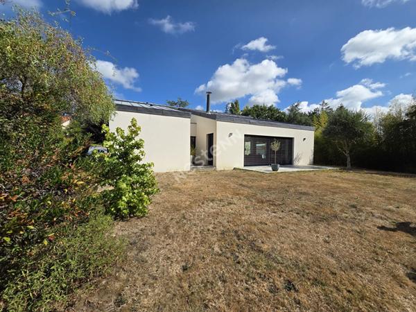 Maison d'architecte à vendre Cugand