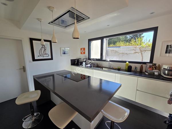 Maison d'architecte à vendre Cugand