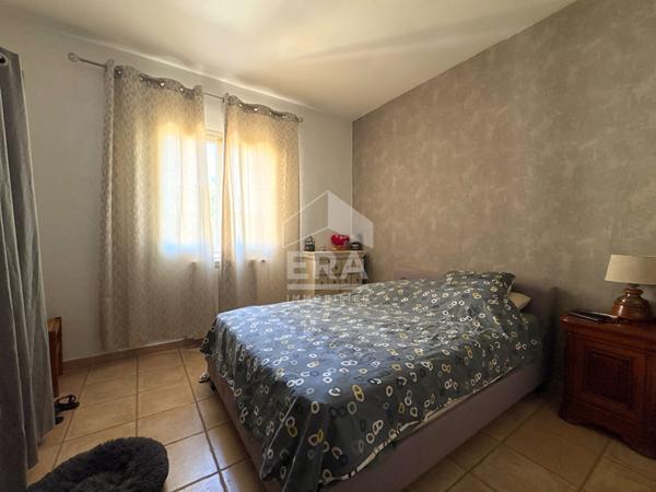A VENDRE 13860 PEYROLLES EN PROVENCE MAISON PLAIN PIED TYPE 4 PIECES D'ENVIRON 118M² AVEC GARAGE ET JARDIN