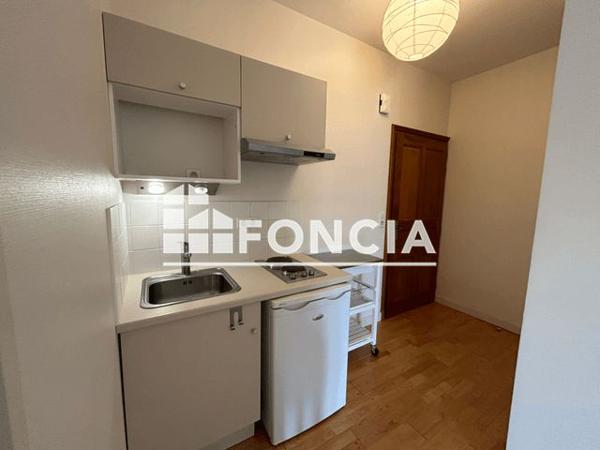 Location Studio 25.5 m² - 1 RUE D'ORLEANS Rennes 35000