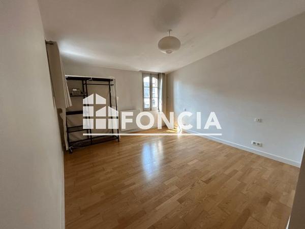 Location Studio 25.5 m² - 1 RUE D'ORLEANS Rennes 35000