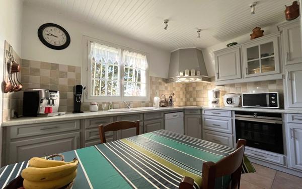 Maison à vendre    5 pièces • 150 m2 Houdan