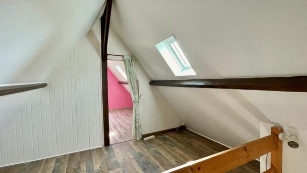 Maison
                                                                                                                                                                                                                                                                                                                        8 pièce(s)                                                                                                                                                                                                          3 chambre(s)                                                                                                                                                                                                          160  m²