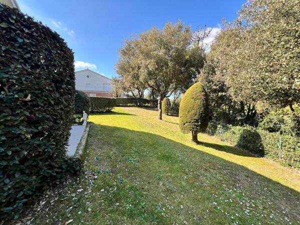 Appartement proche plage et golf dans une résidence avec piscine