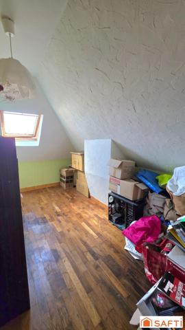 Maison T6 avec cour à rénover