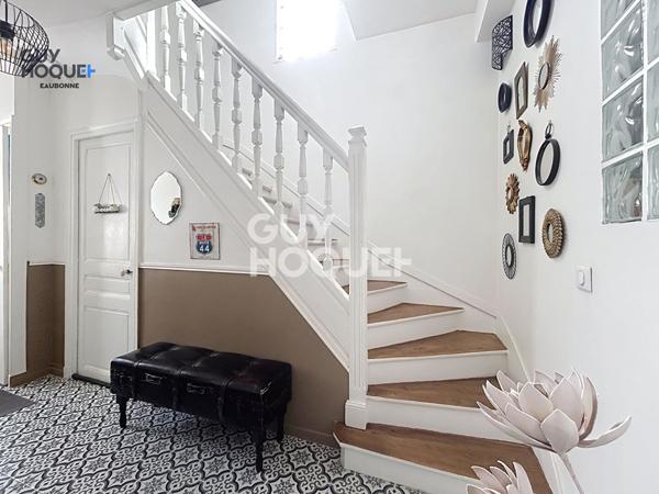 Maison de caractère - 5 minutes gare - pièce de vie de plus de 50 m² cuisine incluse!