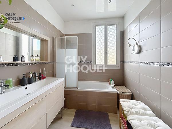 Maison de caractère - 5 minutes gare - pièce de vie de plus de 50 m² cuisine incluse!