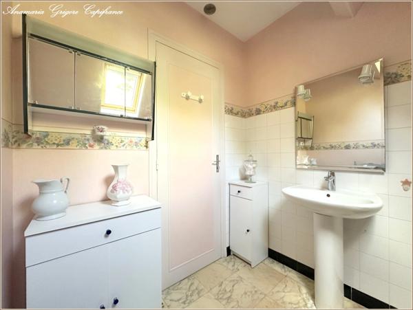 Courville-sur-Eure Maison familiale de 155 m², terrain arboré de 8317 m². Cadre exceptionnel et fort potentiel !