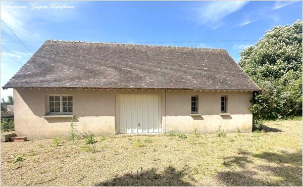 Courville-sur-Eure Maison familiale de 155 m², terrain arboré de 8317 m². Cadre exceptionnel et fort potentiel !