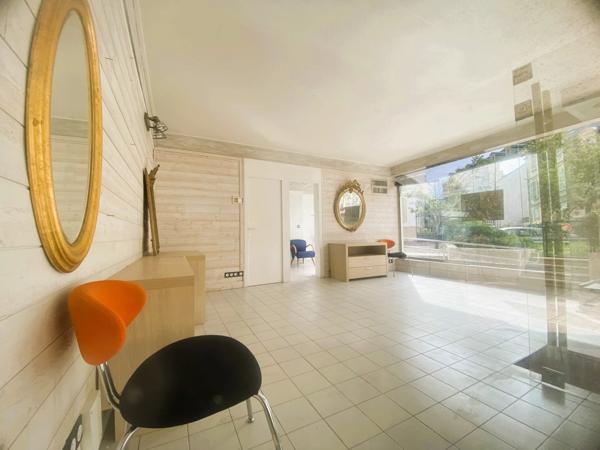 03200 VICHY - LOCAL COMMERCIAL-2 PIECES COEUR DE VILLE-