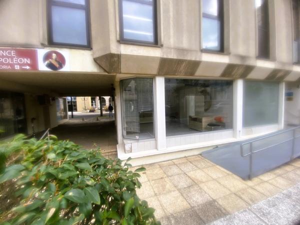 03200 VICHY - LOCAL COMMERCIAL-2 PIECES COEUR DE VILLE-