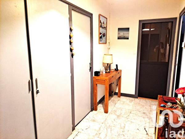 Appartement 3 pièces de 77 m² à La Rochelle (17000)