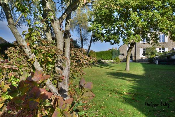 Maison de Caractère en centre bourg au calme !
