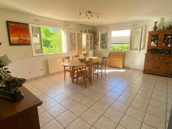 Maison à vendre    7 pièces • 158 m2 Vienne