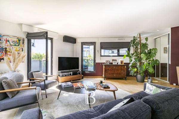 Paris 15ème, Appartement 3 Chambres -  137 m² à vendre