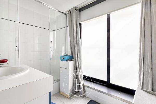 Paris 15ème, Appartement 3 Chambres -  137 m² à vendre