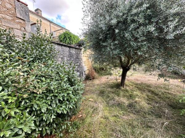🏡 ANGOULÊME – LA BUSSATTE / VICTOR HUGO | MAISON DE VILLE AVEC JARDIN 🌿Maison à vendre 7 pièces  (16)